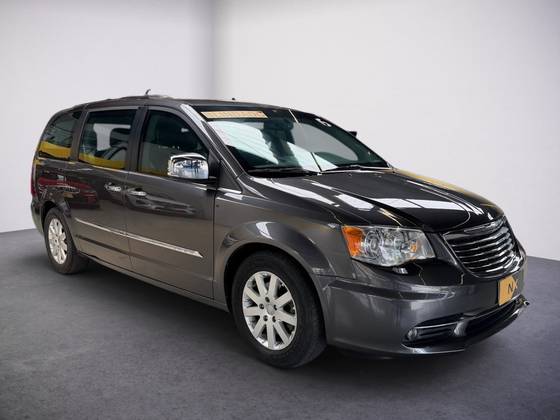 CHRYSLER TOWN & COUNTRY 3.6 LIMITED V6 24V GASOLINA 4P AUTOMÁTICO CHRYSLER TOWN & COUNTRY 3.6 LIMITED V6 24V GASOLINA 4P AUTOMÁTICO